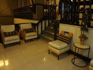 Iriga Plaza Hotel Eksteriør billede