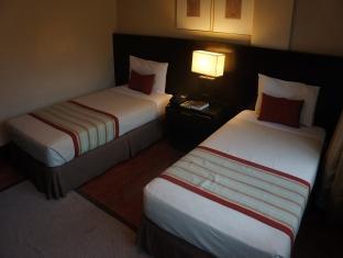 Iriga Plaza Hotel Eksteriør billede