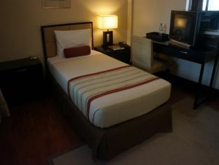 Iriga Plaza Hotel Eksteriør billede